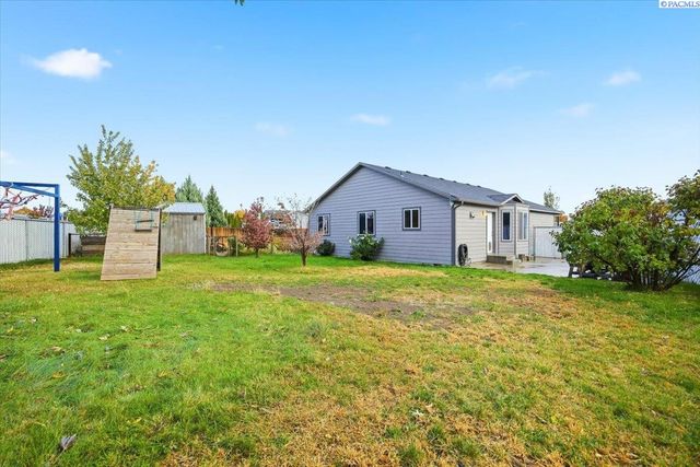 4530 Sunglow Ct, West Richland, WA 99353