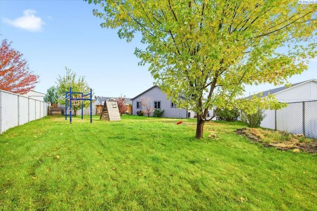 4530 Sunglow Ct, West Richland, WA 99353