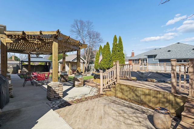 1035 Yamma Ridge, New Lenox, IL 60451