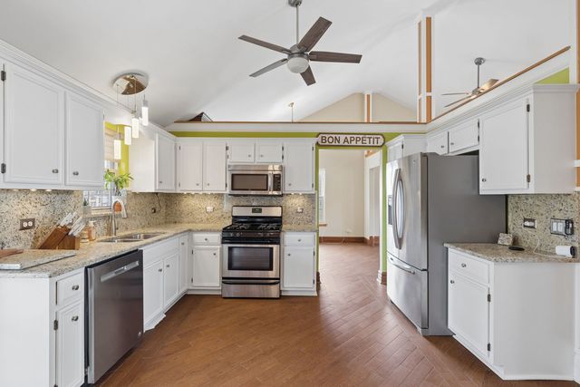 1035 Yamma Ridge, New Lenox, IL 60451