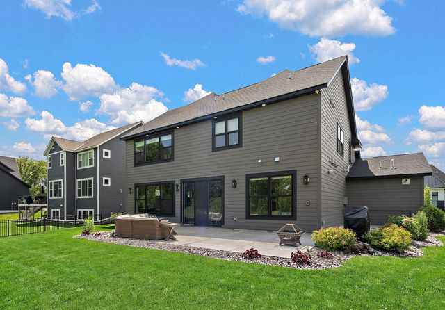4998 Beach Street NE, Prior Lake, MN 55372