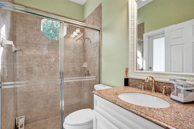 1322 NW 139th Ave, Pembroke Pines, FL 33028