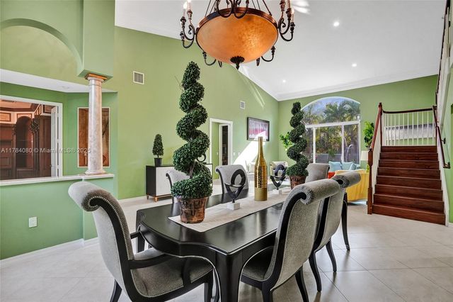 1322 NW 139th Ave, Pembroke Pines, FL 33028
