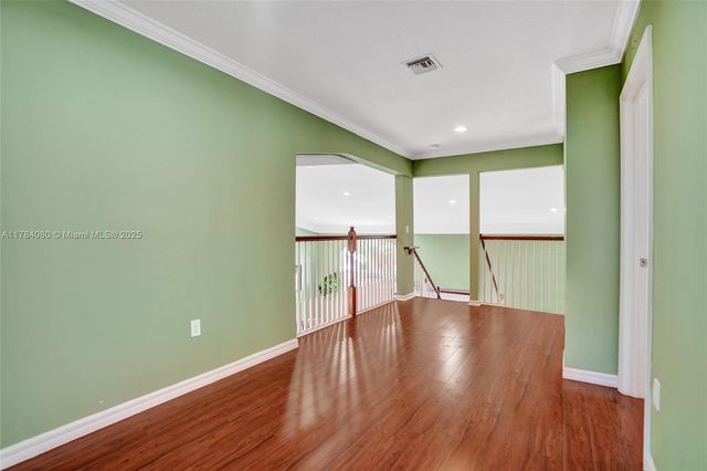 1322 NW 139th Ave, Pembroke Pines, FL 33028