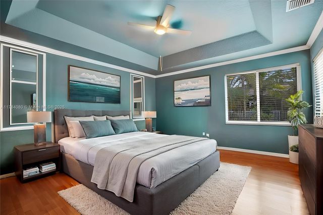 1322 NW 139th Ave, Pembroke Pines, FL 33028