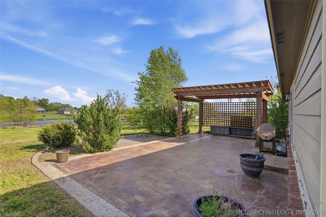 13647 N 111th Avenue E, Collinsville, OK 74021