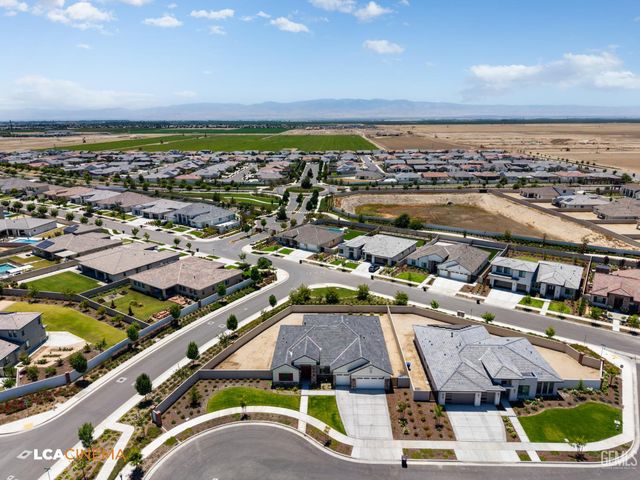 12613 Espalier Court, Bakersfield, CA 93311