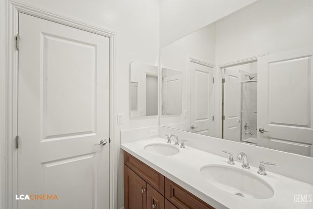 12613 Espalier Court, Bakersfield, CA 93311