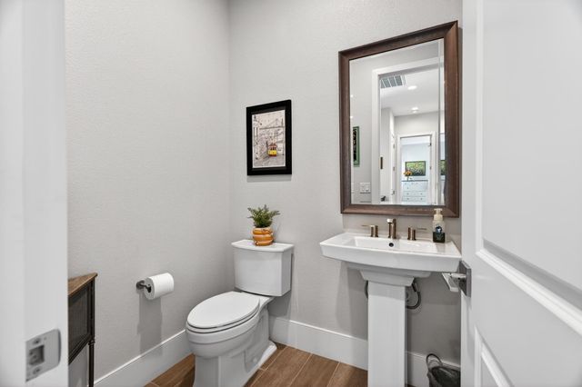 3031 Ashton St, Lodi, CA 95242
