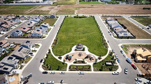 3031 Ashton St, Lodi, CA 95242