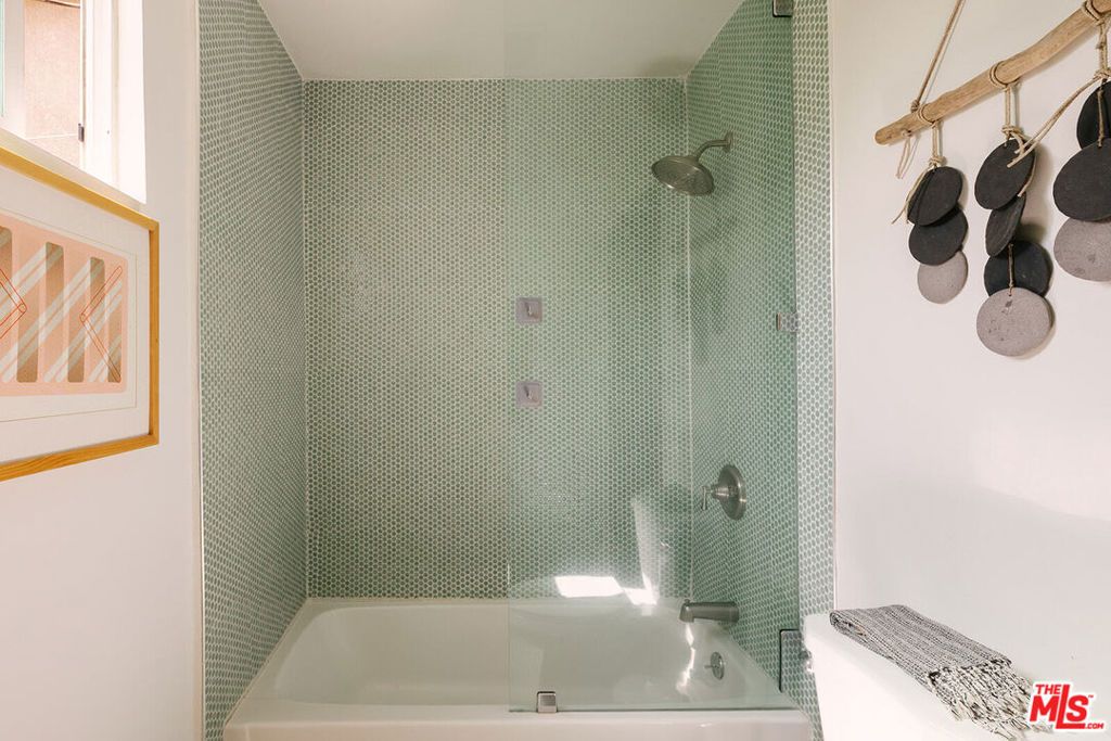 Image 10 of property listing at 5330 Lincoln Avenue, Los Angeles, CA 90042