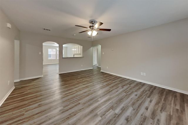 4614 Bridgestone Path Drive, Spring, TX 77388
