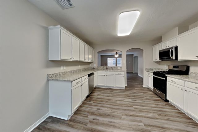 4614 Bridgestone Path Drive, Spring, TX 77388