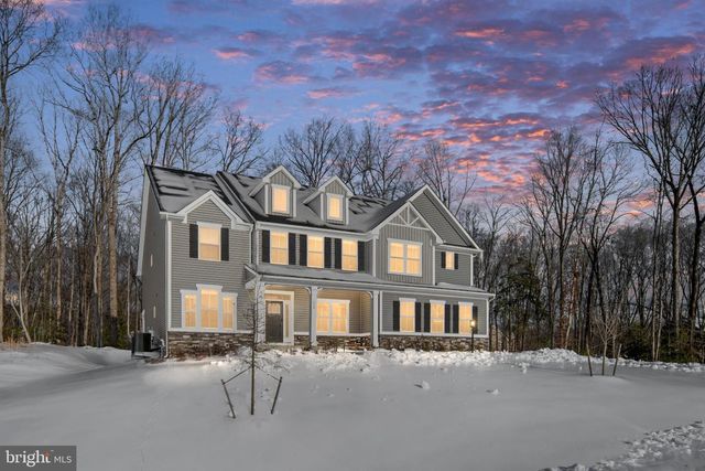 112 LAKE BLUFF COURT, Fredericksburg, VA 22406