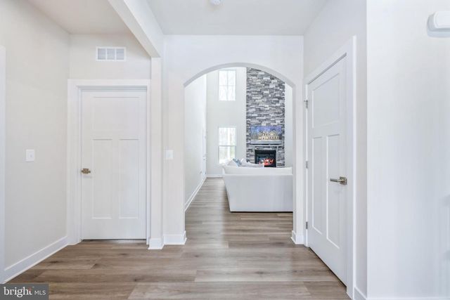 112 LAKE BLUFF COURT, Fredericksburg, VA 22406