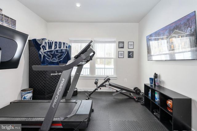 112 LAKE BLUFF COURT, Fredericksburg, VA 22406