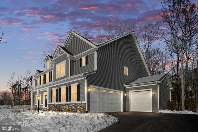 112 LAKE BLUFF COURT, Fredericksburg, VA 22406