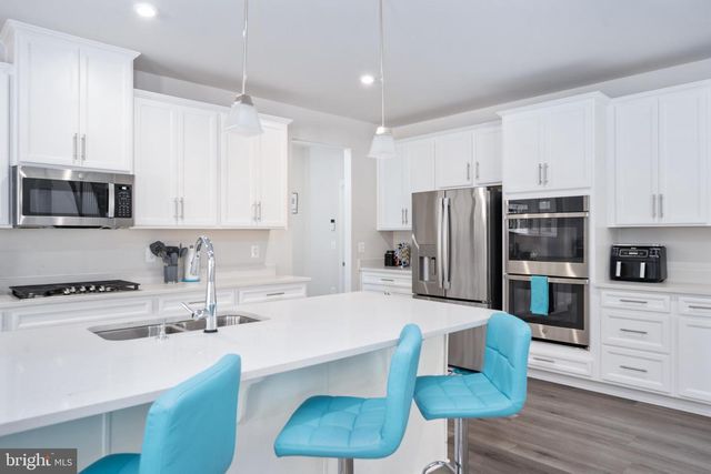 112 LAKE BLUFF COURT, Fredericksburg, VA 22406