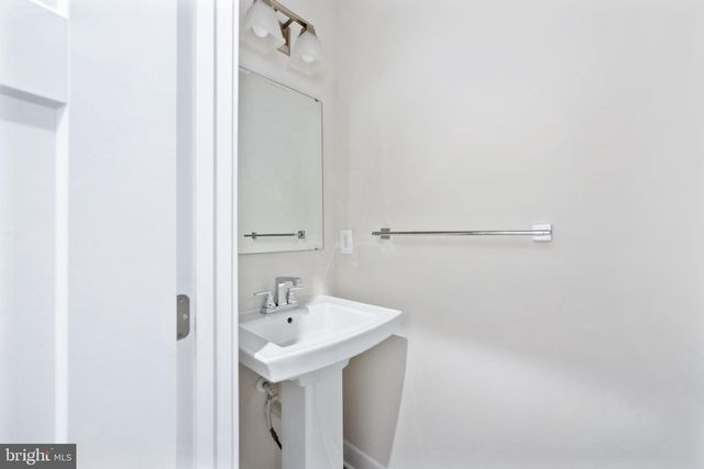 112 LAKE BLUFF COURT, Fredericksburg, VA 22406