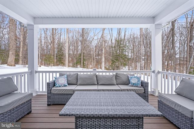 112 LAKE BLUFF COURT, Fredericksburg, VA 22406