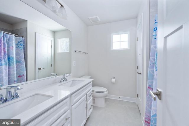 112 LAKE BLUFF COURT, Fredericksburg, VA 22406