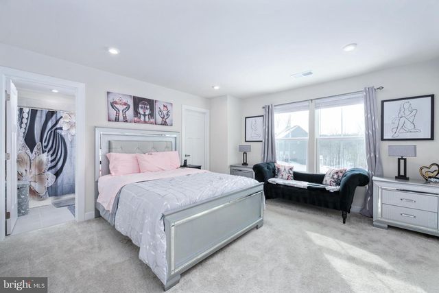 112 LAKE BLUFF COURT, Fredericksburg, VA 22406