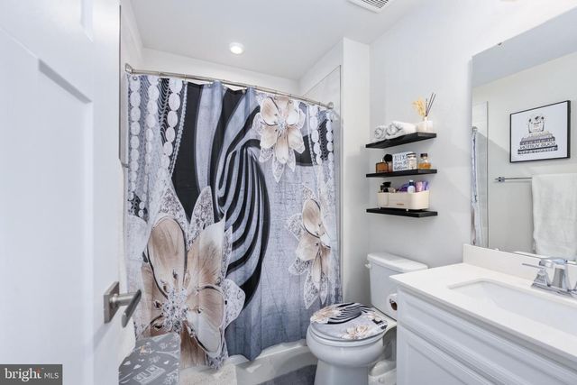 112 LAKE BLUFF COURT, Fredericksburg, VA 22406