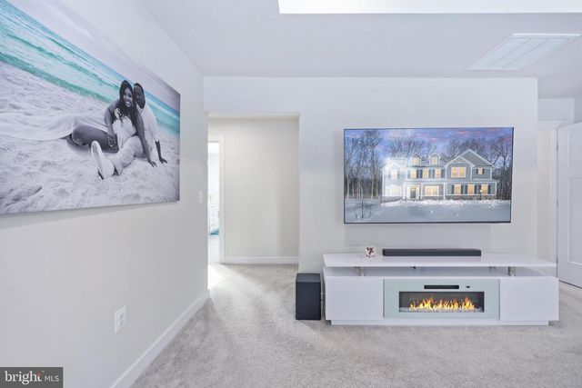 112 LAKE BLUFF COURT, Fredericksburg, VA 22406