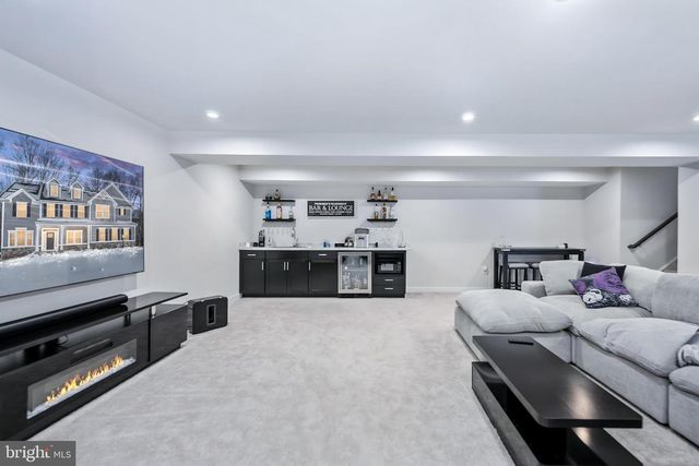 112 LAKE BLUFF COURT, Fredericksburg, VA 22406