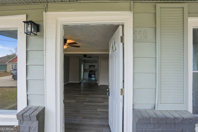 118 King Street, Savannah, GA 31408