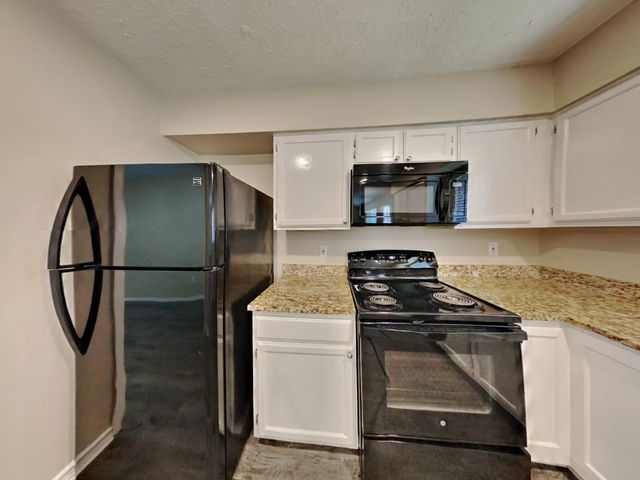 16014 Logan Rock Road, Houston, TX 77489