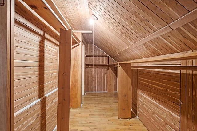 5324 Fairway Road, Fairway, KS 66205