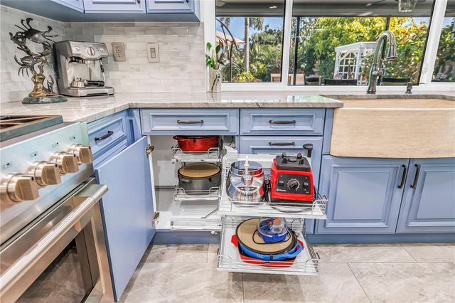 14261 PASSAGE WAY, Seminole, FL 33776