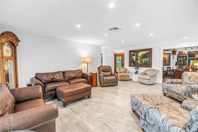14261 PASSAGE WAY, Seminole, FL 33776