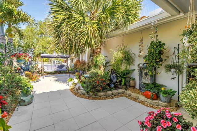 14261 PASSAGE WAY, Seminole, FL 33776