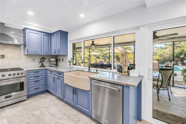 14261 PASSAGE WAY, Seminole, FL 33776