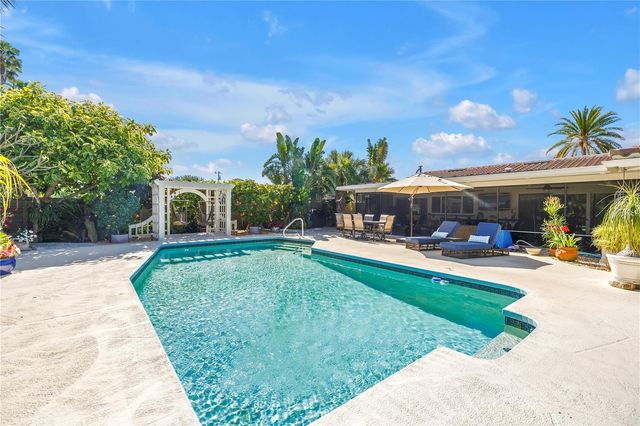 14261 PASSAGE WAY, Seminole, FL 33776