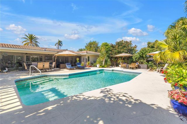 14261 PASSAGE WAY, Seminole, FL 33776