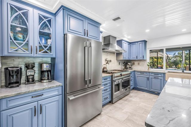 14261 PASSAGE WAY, Seminole, FL 33776