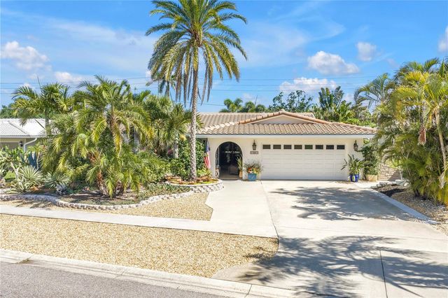14261 PASSAGE WAY, Seminole, FL 33776