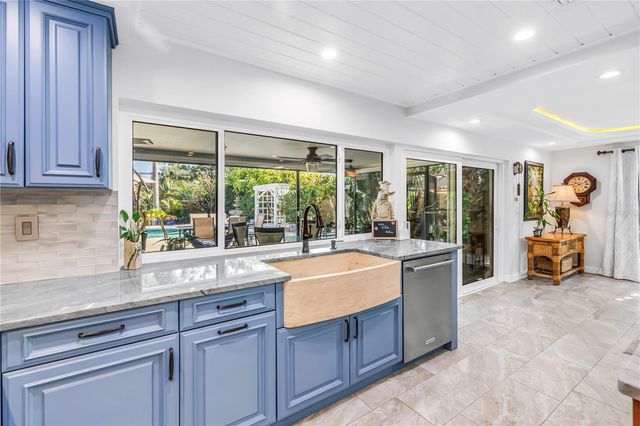 14261 PASSAGE WAY, Seminole, FL 33776