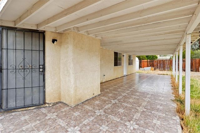 2627 E Avenue Q15, Palmdale, CA 93550