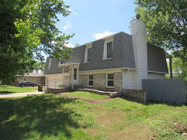 2861 Fairmount Ave, Wichita, KS 67220