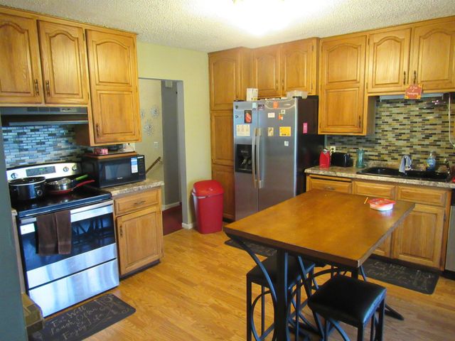 2861 Fairmount Ave, Wichita, KS 67220