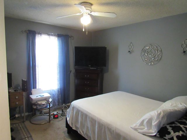 2861 Fairmount Ave, Wichita, KS 67220