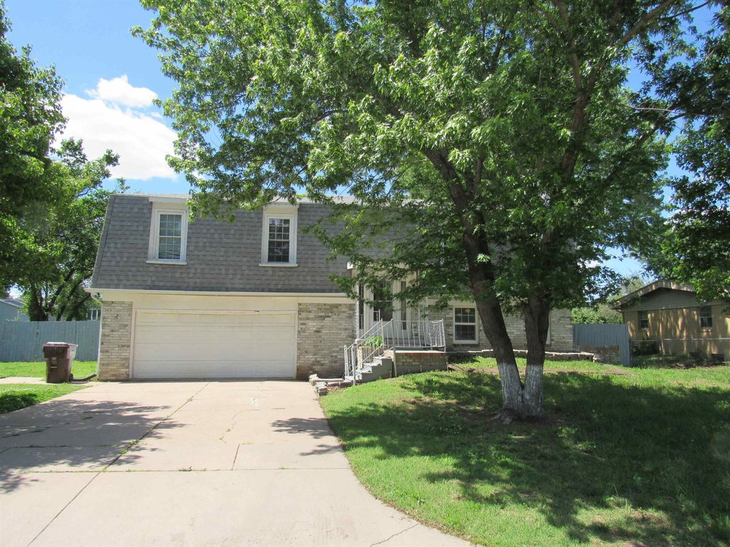 2861 Fairmount Ave, Wichita, KS 67220