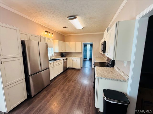 566 New Bingham Drive, Wetumpka, AL 36093