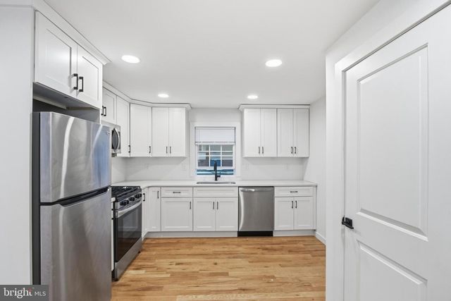 48 5 TH ST, Fords, NJ 08863