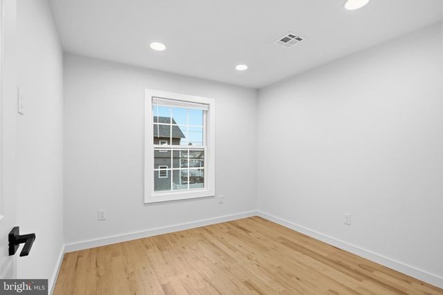 48 5 TH ST, Fords, NJ 08863