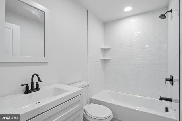 48 5 TH ST, Fords, NJ 08863